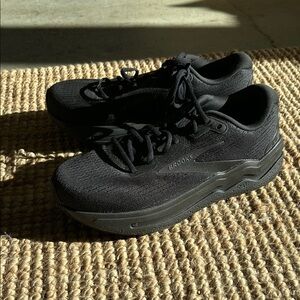 Women’s Brooks Ghost 2 Max Running Shoes